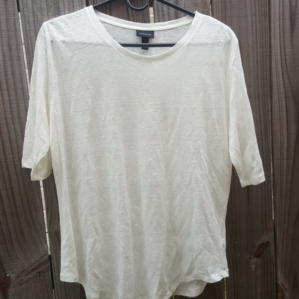 Cream colored linen 3/4 sleeve top